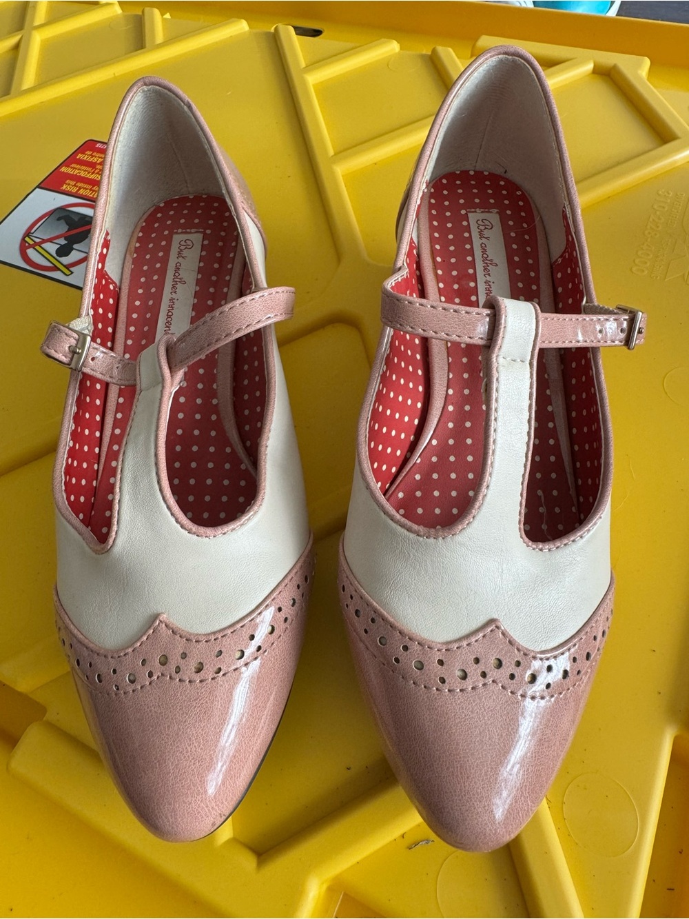 Vintage Inspired Two-Tone Mary Jane Shoes in Cream and Dusty Pink